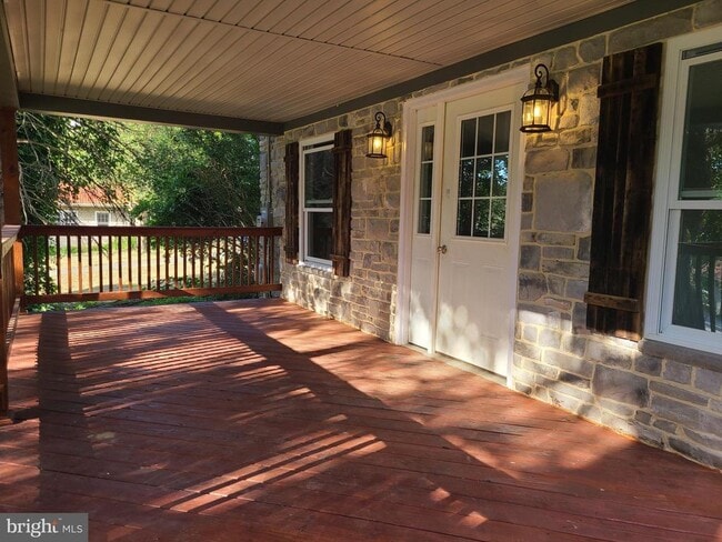 Building Photo - 693 Lancaster Pike Rental