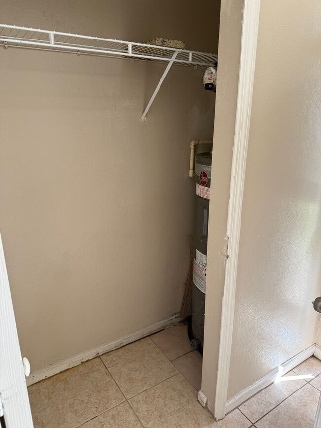 Photo - 4344 S Kirkman Rd