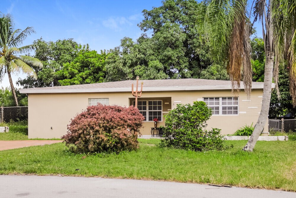 Photo - 3231 SW 67th Ave