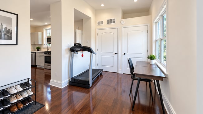 2169 N Milwaukee Ave Unit 3