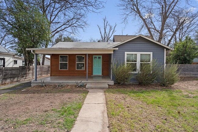 Building Photo - 2705 S 2nd St