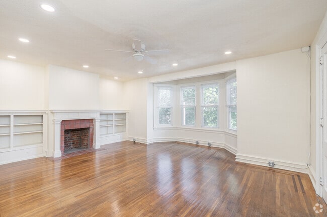 2BR, 2BA - 1300SF Living Room