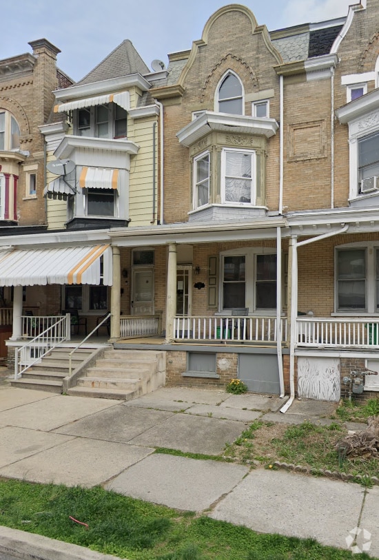 Building Photo - 31 S Franklin St Unit 1 Rental