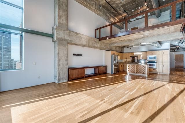 Photo - 1999 McKinney Ave Unit 1806