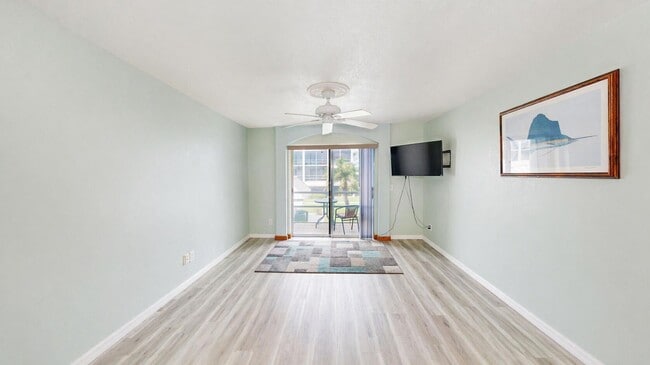 Photo - 1300 Seaway Dr