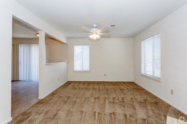 2BR, 1BR - Casa Grande
