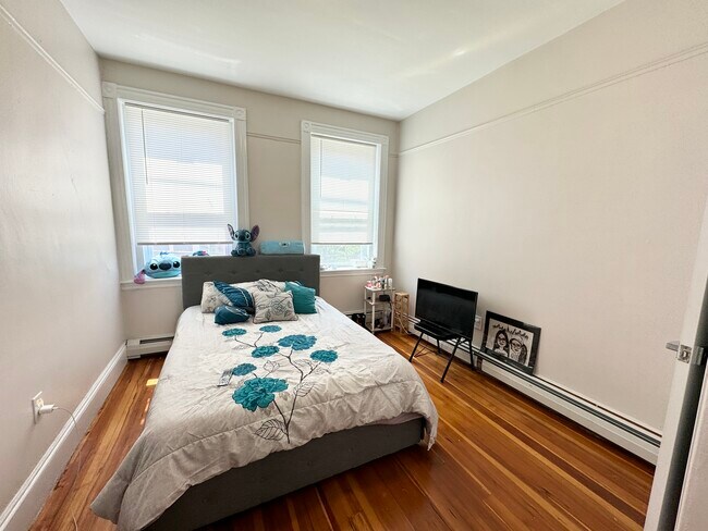 Photo - 146 Gove St Unit 3
