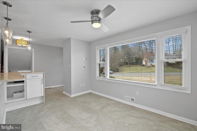 Photo - 7845 Brompton St