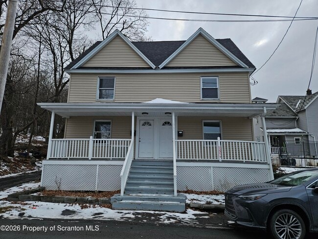 Building Photo - 1515-1517 Brick Ave