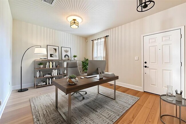 Photo - 104 Quarryman Dr