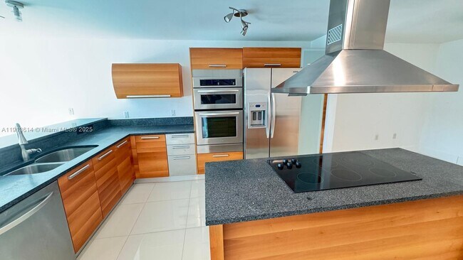 Photo - 2950 NE 188th St Unit 418