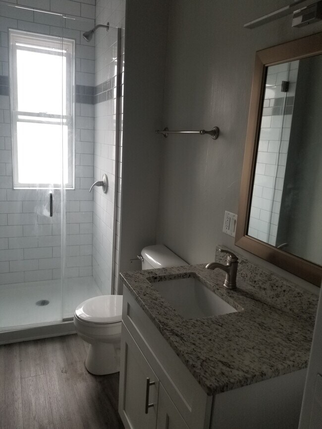 Photo - 10 E Main St Unit Apt B