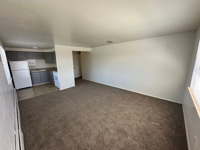Photo - Move in Ready! Newly updated 1 bedroom 1 b... Unit 8