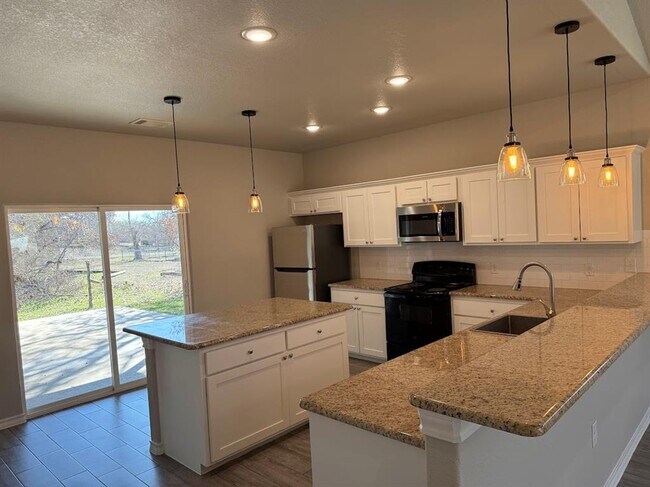 Photo - 1636 Navajo Trail