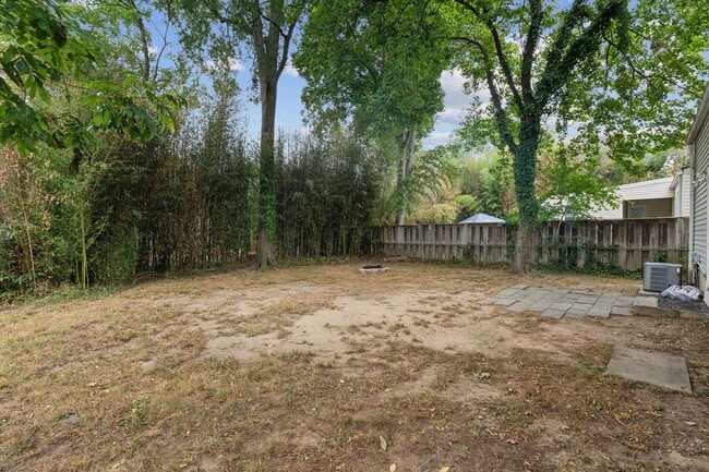 Photo - 7510 Girard Ave