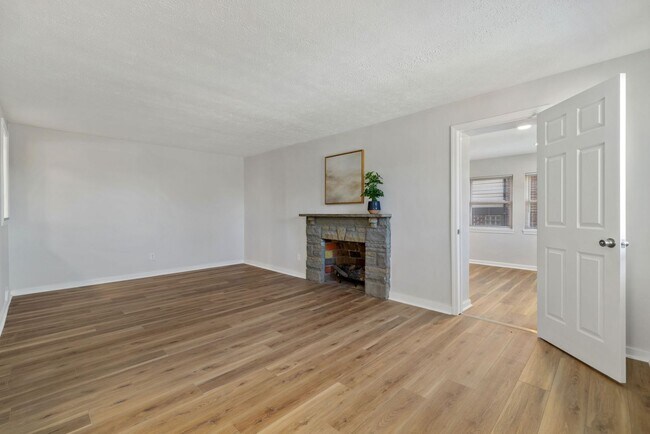 Photo - *Newly Renovated & Spacious 4BD/3BA Single-Family Home Available in Baldwin*