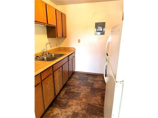 Photo - 602 E Warren St Unidad #15