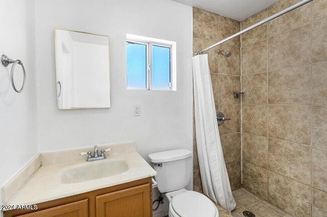 Photo - 412 W 9th St