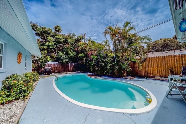 Photo - 10842 61st Ave