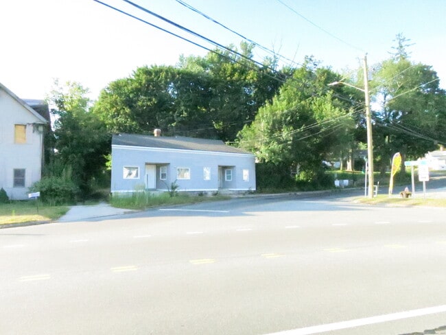 Building Photo - 7A Windham Ave Rental