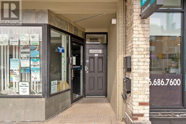 Photo - 2118 A Danforth Ave