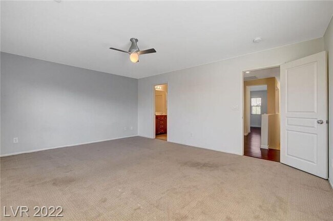 Building Photo - MOUNTAINS EDGE BEAUTY! * COMING SOON* Rental