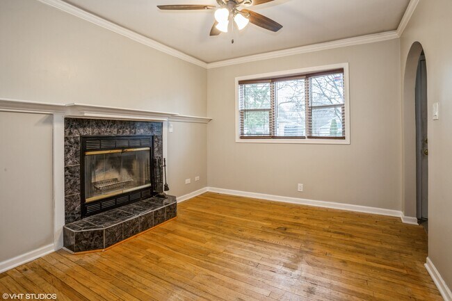 Photo - 651 S Oakland Ave