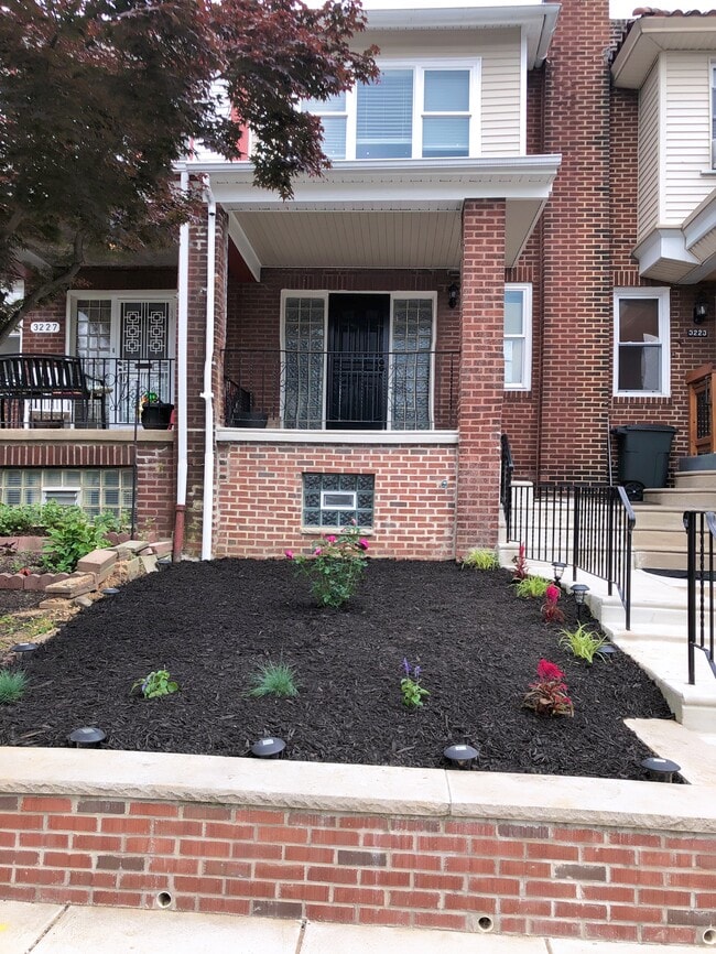 Photo - 3225 N 33rd St