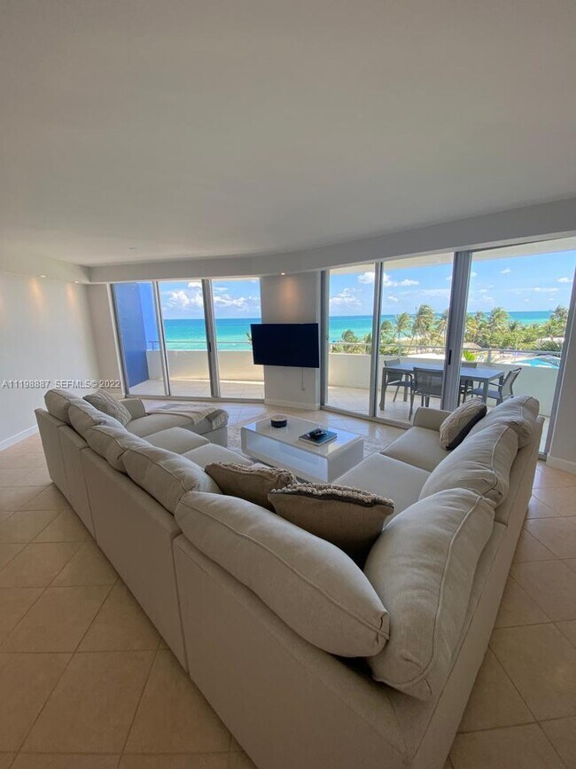5151 Collins Ave Unit 531
