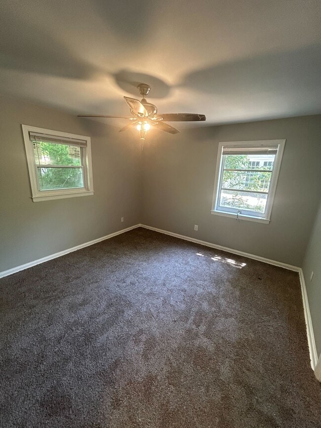 Photo - 2633 Ashlawn Dr