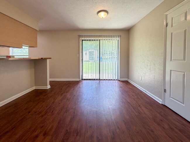 Photo - Move-in Ready Recently Updated 4BR/2BA House in Alachua!