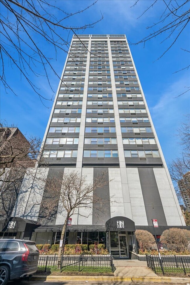 Building Photo - 2700 N Hampden Ct Unit 18E