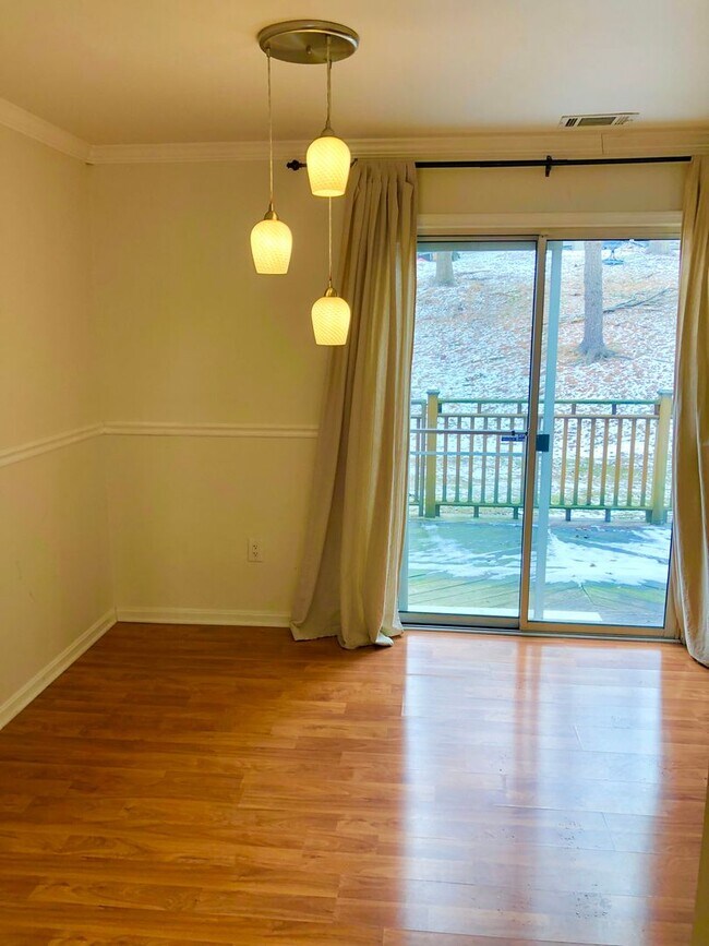 Photo - Gorgeous 2 BR/2.5 BA Condo in Ellicott City!