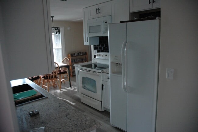 Photo - 23 Kinsmen Dr