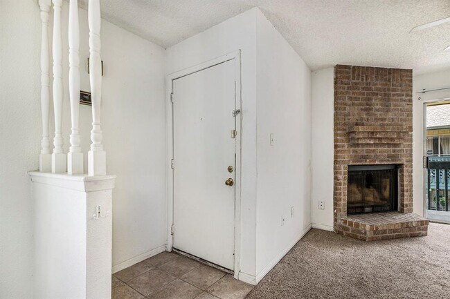 Photo - 250 El Dorado Blvd