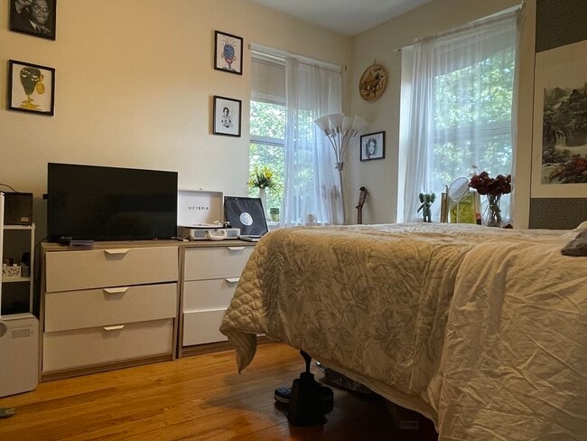 Photo - 98 Morton St Unit 60C