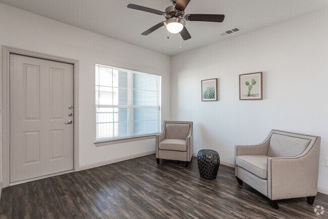 1BR, 1BA - 752SF Living Room