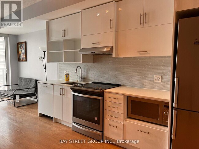 Photo - 128 Fairview Mall Dr Unit 306