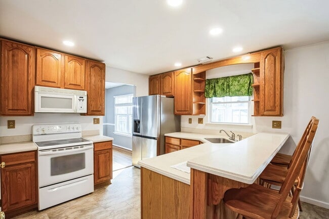 Photo - 21423 Lee Dr