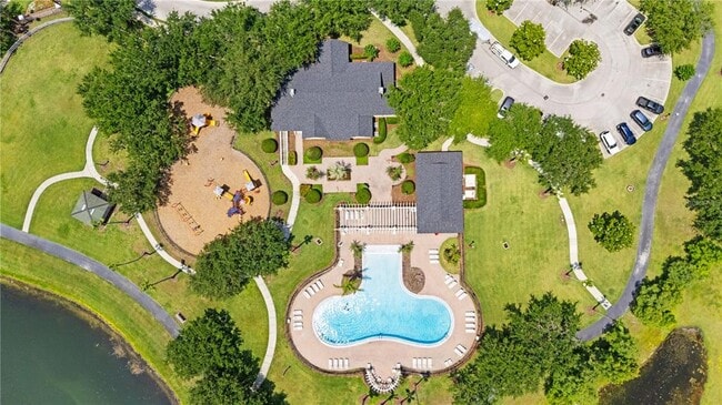 Photo - 12917 Grovehurst Ave