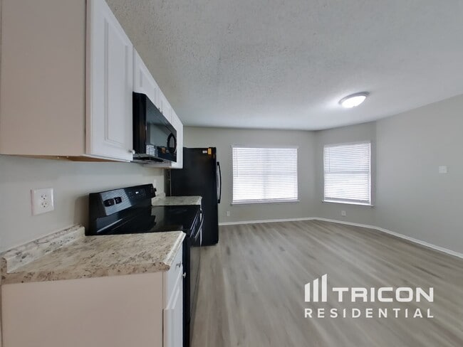 Photo - 4111 Sunrise Crest Dr