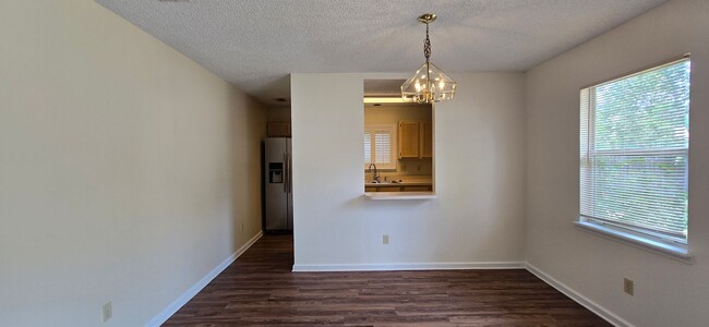 Photo - PRICE REDUCTION AND 1/2 off First Month's ...