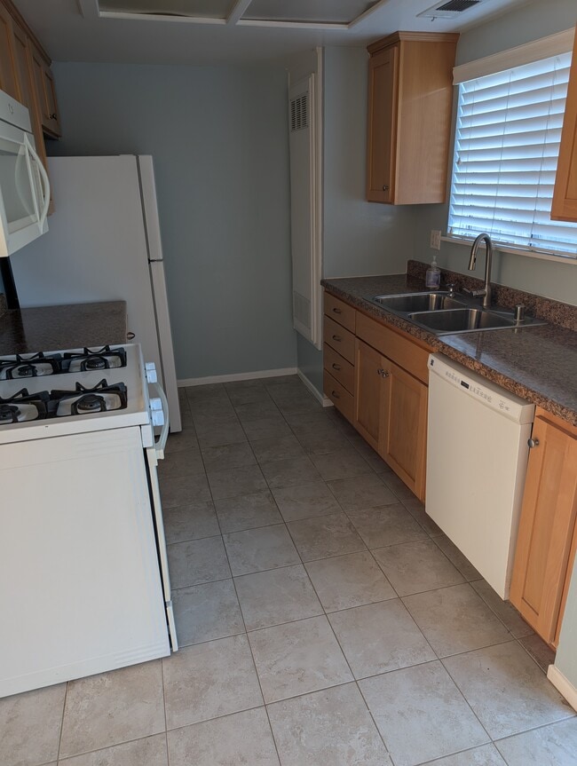 Photo - 3342 Roosevelt St Unit C