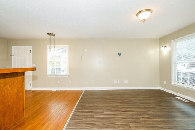 4407 Cornell Ave