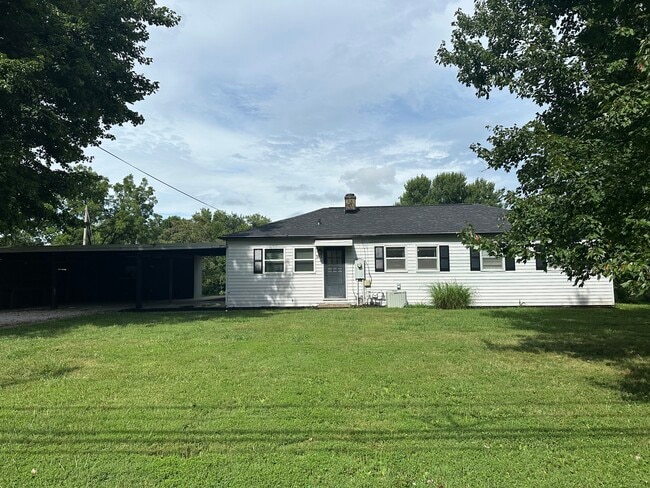 Building Photo - 3952 W Stoutes Creek Rd