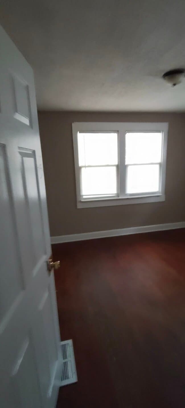 Photo - 1405 N Chester Ave