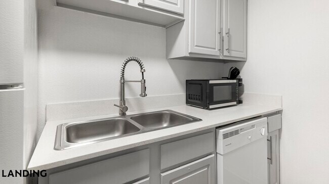 Photo - 1071 Clayton Ln Unidad M0509