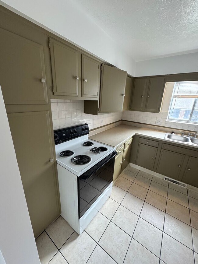 Photo - LMB-Stow Apts, LLC  for First Prop II Unit 4