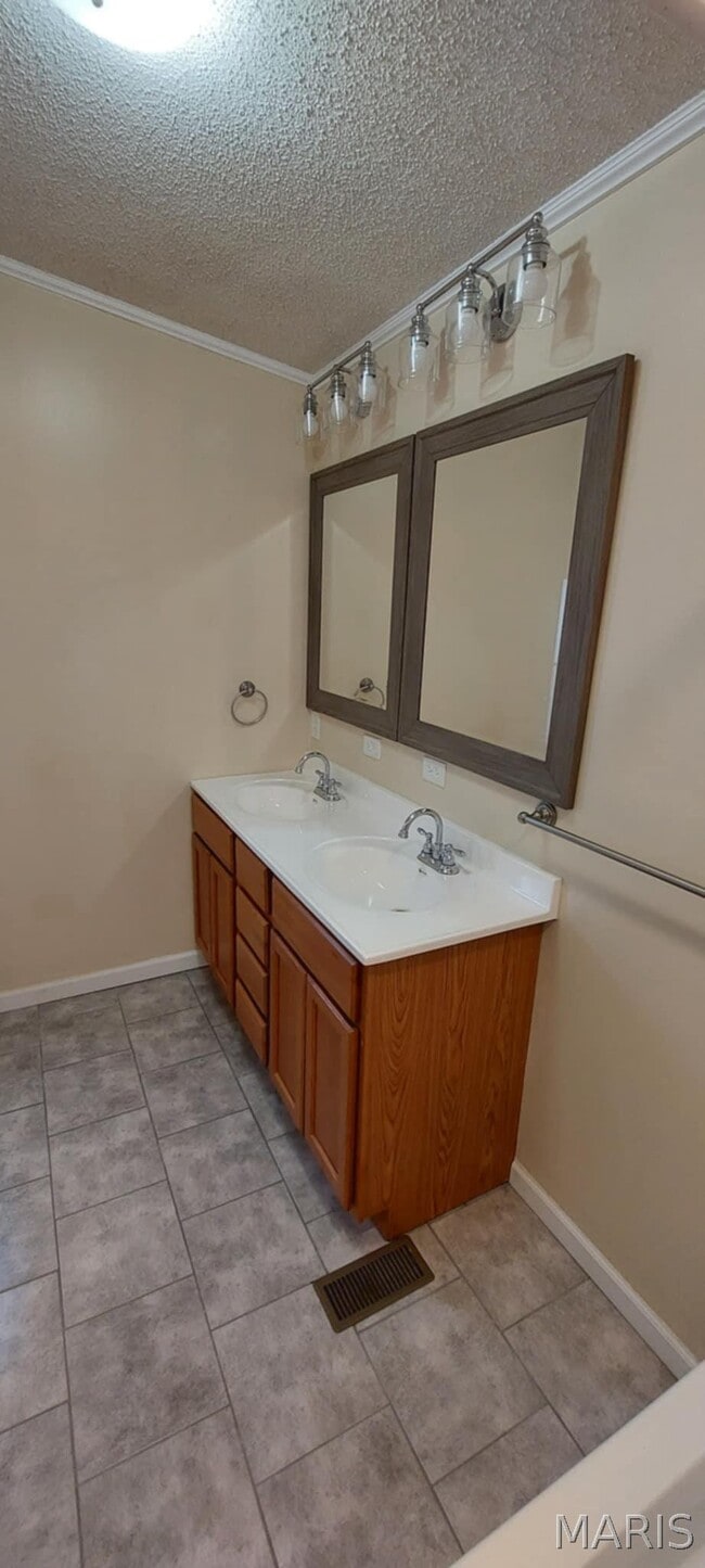Photo - 1401 Wilderness Acres Ln