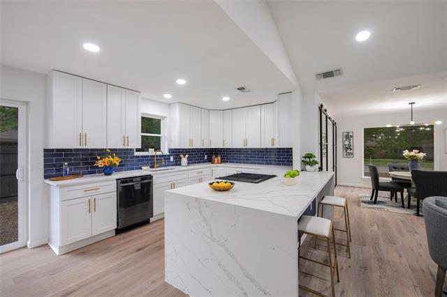 Photo - 2613 Pin Oak Ln